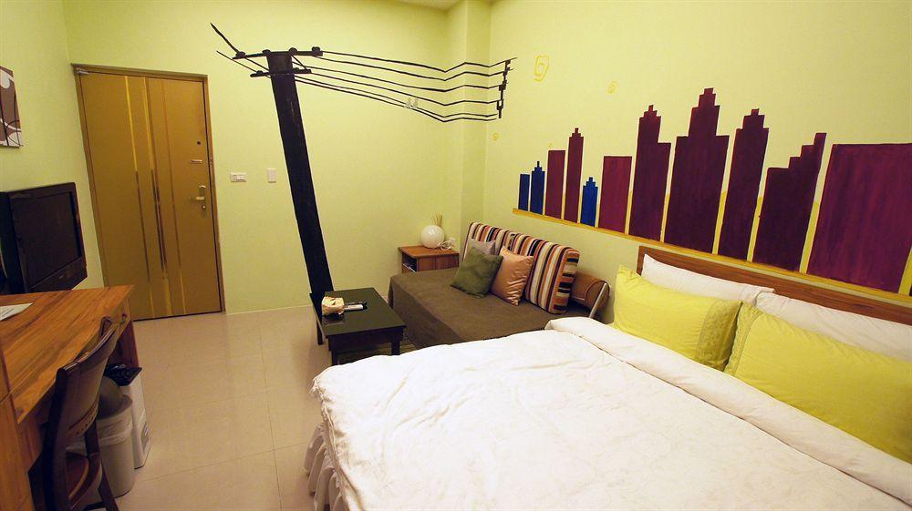 Mei Hsiao Yuen Hostel Đài Trung Ngoại thất bức ảnh